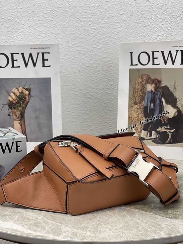 Loewe羅意威Puzzle系列Mini腰包/胸包小牛皮 男女通用 10177 lyw1228